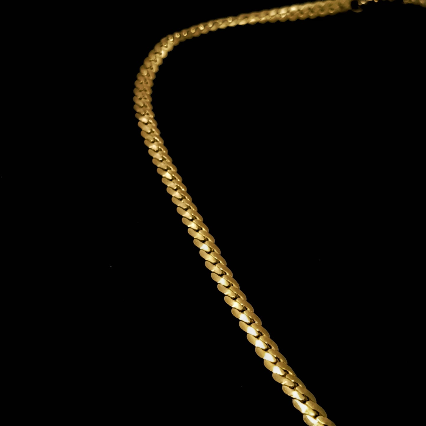 Minimalist Twisted 18 Kt Gold Plated Chain for Men