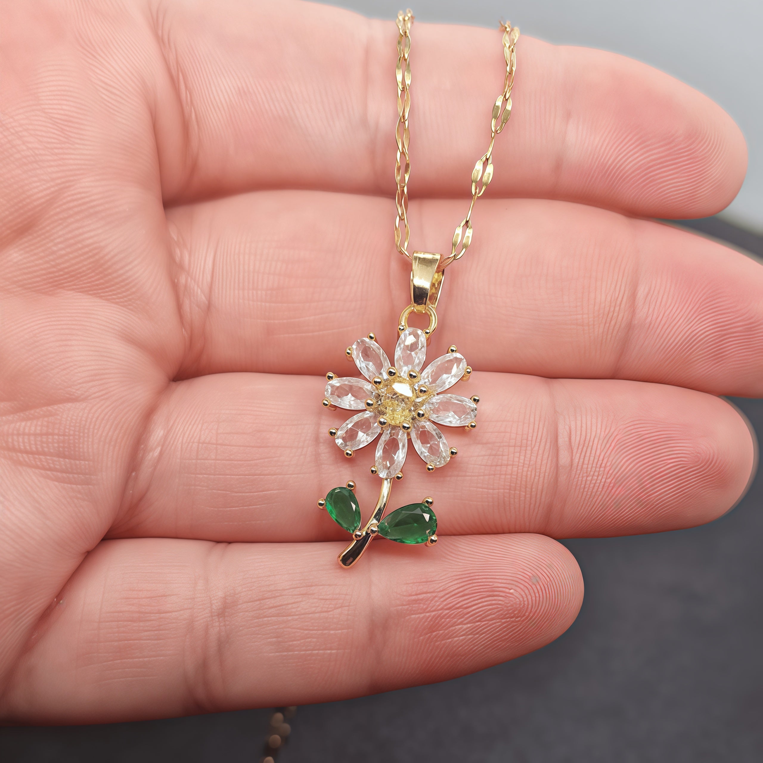 Daisy Flower 18Kt Gold Plated Necklace